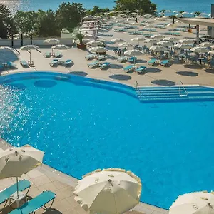 Astoria Inclusive- Private & Club מלון